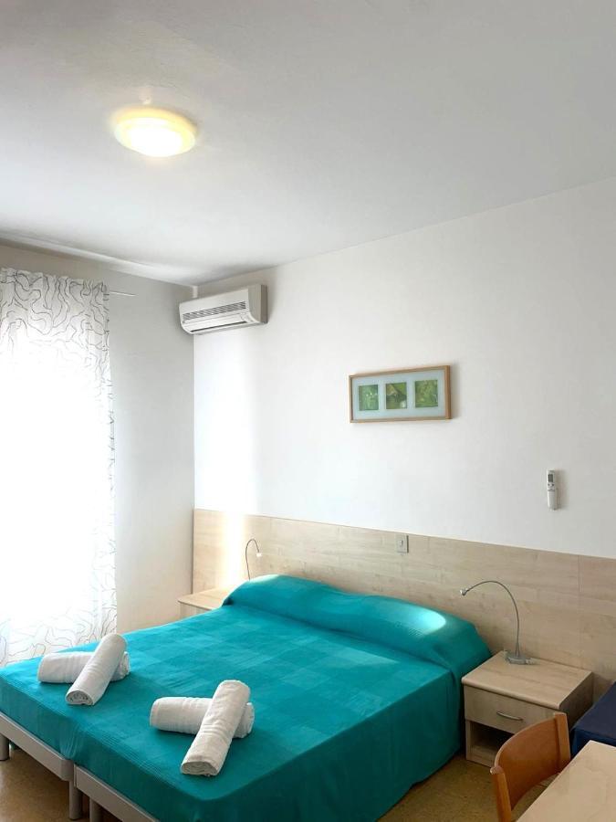 Pensione Ornella Lignano Sabbiadoro Ngoại thất bức ảnh