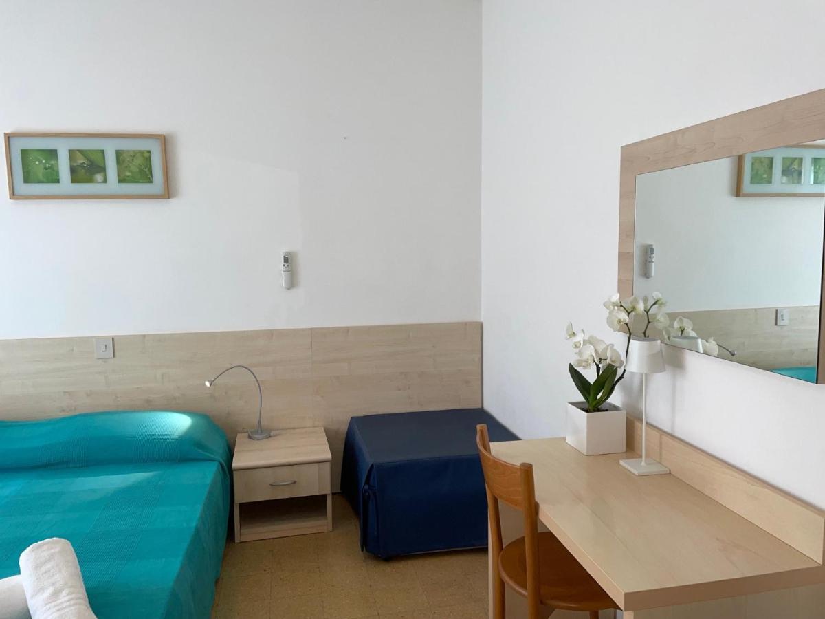 Pensione Ornella Lignano Sabbiadoro Ngoại thất bức ảnh